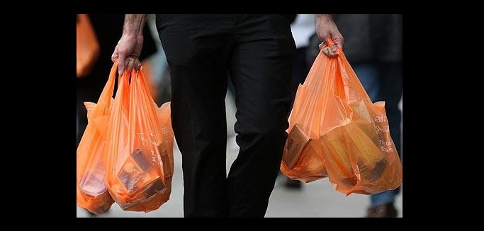 (البيئة) تبدأ حملة على الأكياس البلاستيكية