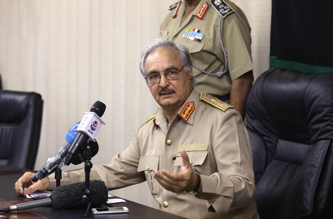 حفتر يمنع دخول 6 جنسيات إلى