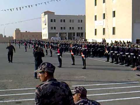 الدفاع المدني يخرج دورة الإسعاف المتوسطة