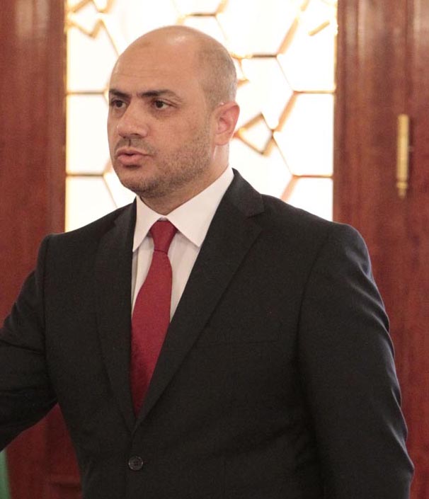وزير الأوقاف يحذر من تمادي الاحتلال