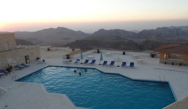 صحوة الفنادق بنسبة اشغال وصلت إلى