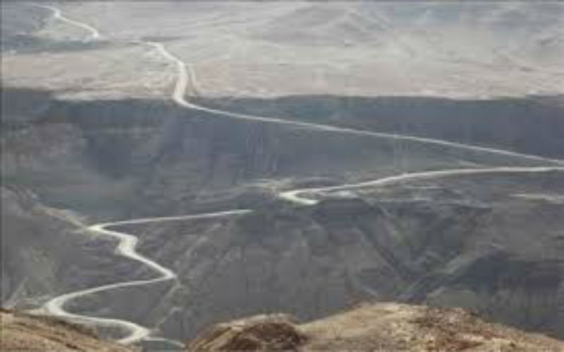 وفاة و4 إصابات بحادث تدهور على