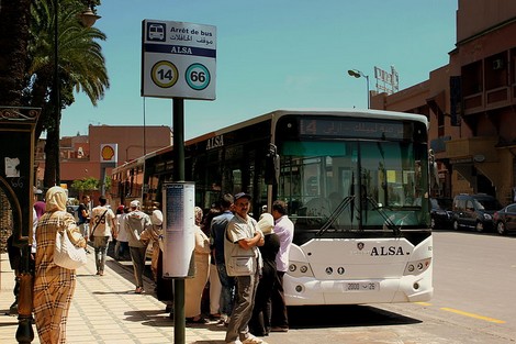 مشاكل النقل الحضري بمراكش تعمق معاناة