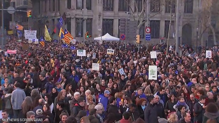 برشلونة تشهد أكبر تظاهرة بأوروبا دعما