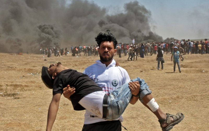 مذبحة على حدود غزة وسط غضب