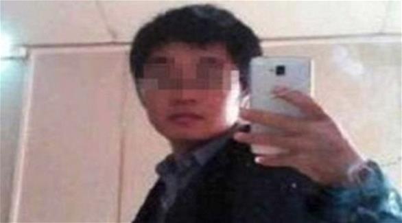 رجل يقتل حبيبته ويلتقط صورة سيلفي