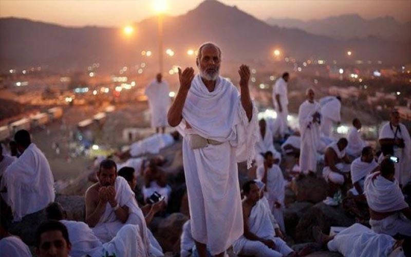 وزير الاوقاف: اولى قوافل الحج تغادر