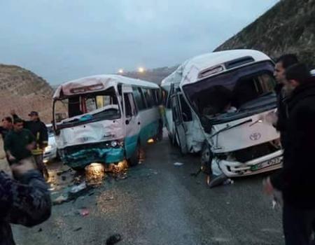 اصابة (14) شخصا بحادثي سير في
