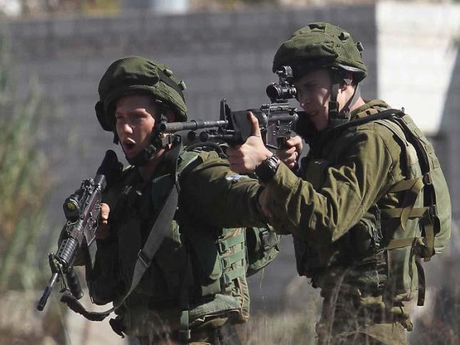 استشهاد فسطيني بالعيزرية وسقوط جرحى بباب