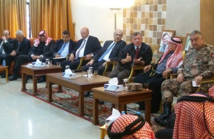 الملك : نريد المسؤولين في الميدان