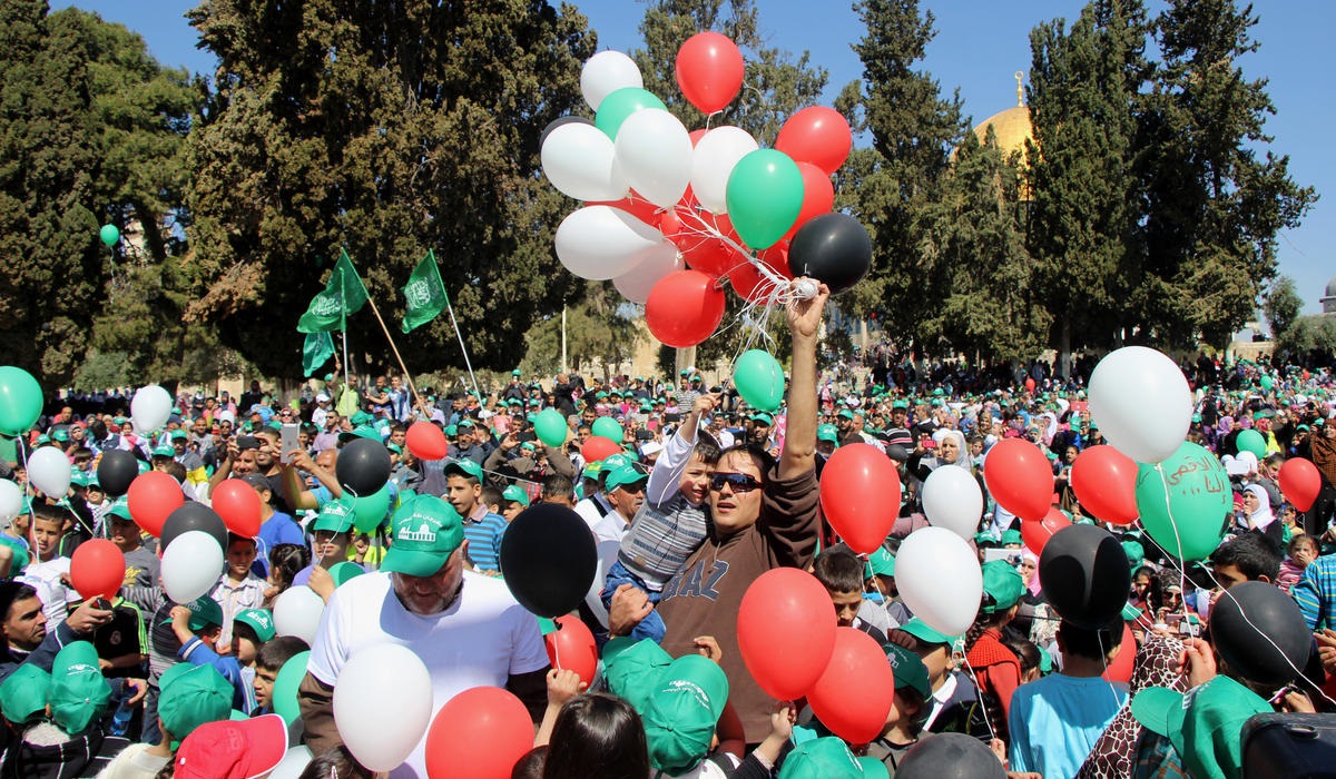 طفل الأقصى .. الآلاف في رحاب