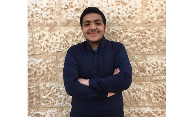 الأول على الفرع العلمي يدرس الطب