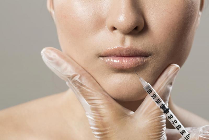 الفروتوكس.. سلاحك لمحاربة التجاعيد التعبيرية