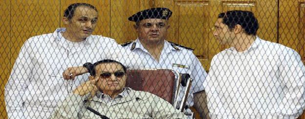 حبس مبارك ونجليه 3 سنوات في