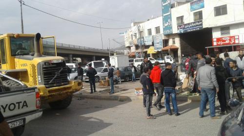 ازالة 262 بسطة وكشكا وعائقا حديديا