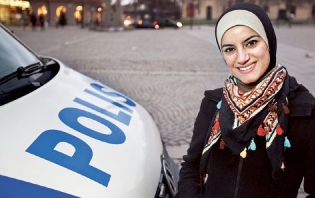 كندا: نرفض الاعتداء على النساء المسلمات