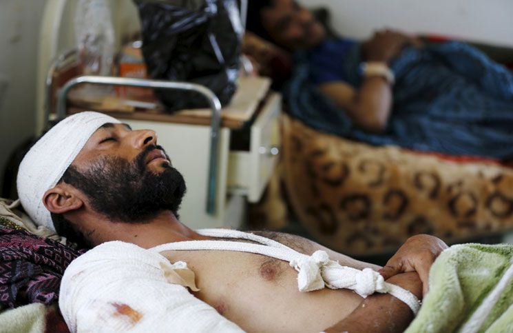 المستشفيات الخاصة تستقبل 77جريحا يمنيا وتستعد