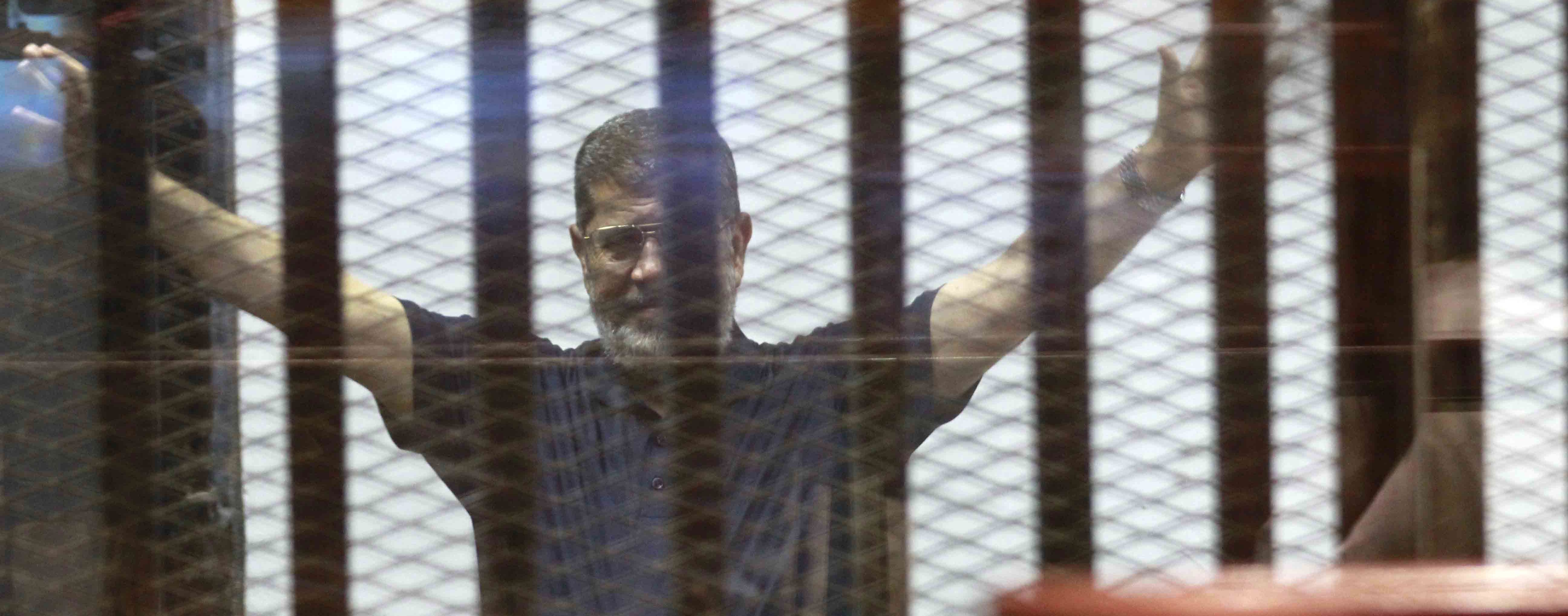 القاهرة: الحكم بإعدام مرسي والقرضاوي