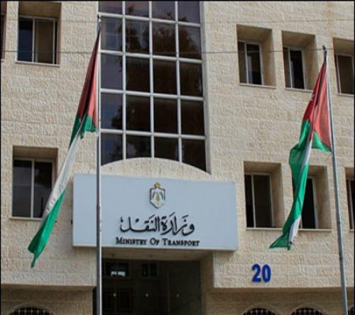 العمل توقف تعليق إصدار اجازات الوافدين