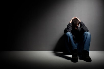 قتل والده أثناء محاولة إدخاله مستشفى
