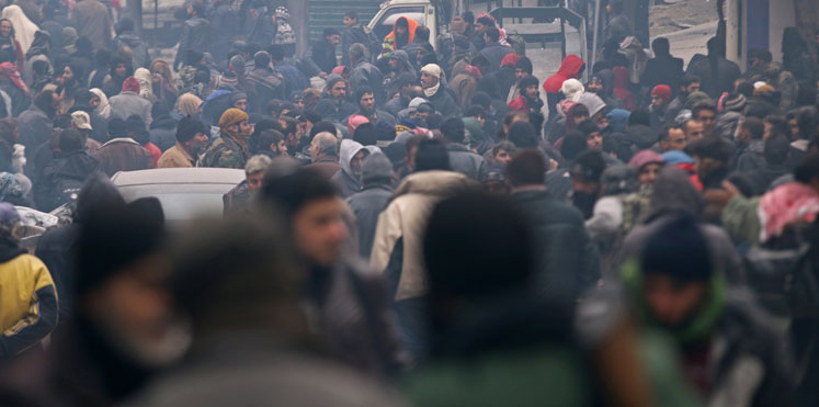 استئناف عمليات الإجلاء في حلب