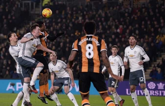 مانشيستر يونايتد يتأهل لنهائى كأس الرابطة