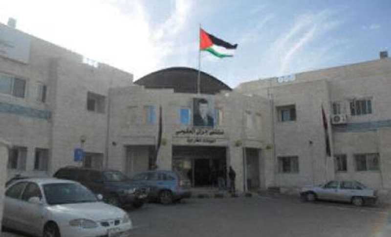 وزير الصحة يتابع سير العمل بمستشفى