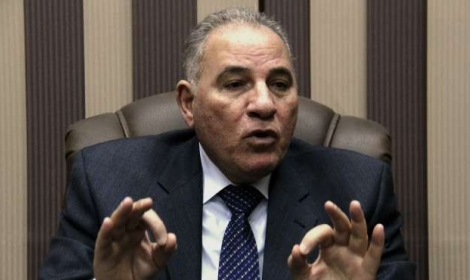 القضاء يجهض (الحد الأقصى للأجور)