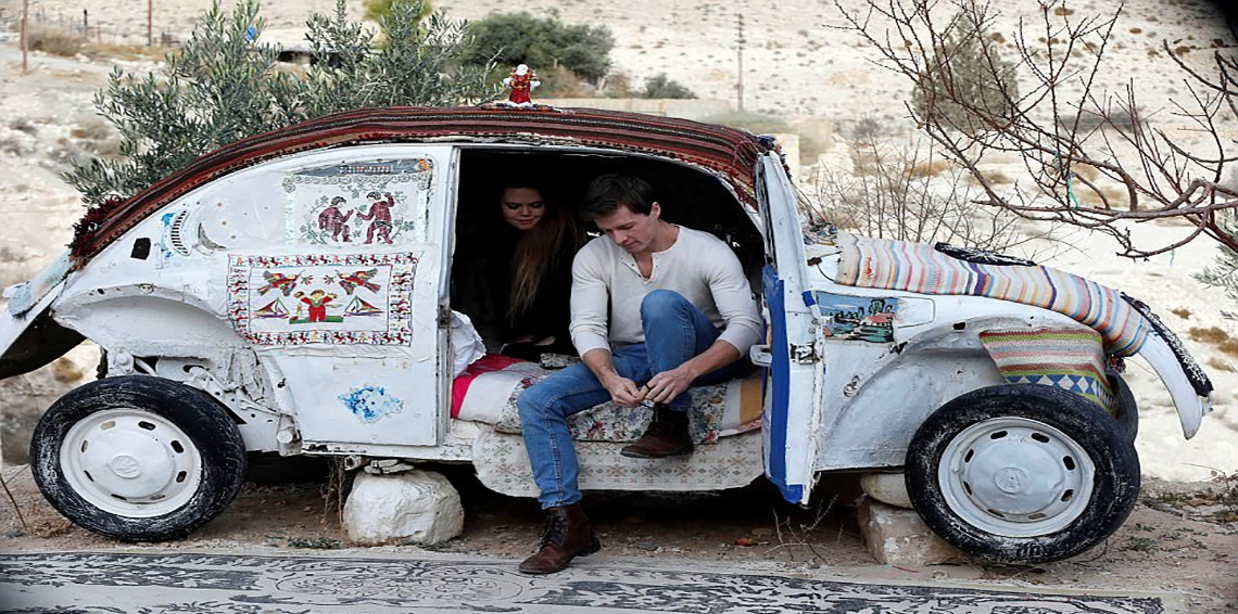 سيارة تتحول لأصغر فندق بالعالم في