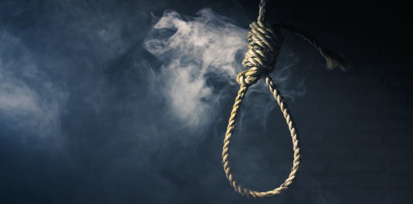 الاعدام لعشرينية قتلت والدها رميا بالرصاص