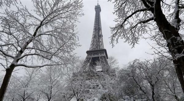 برج إيفل مغلق أمام الزوار الجمعة