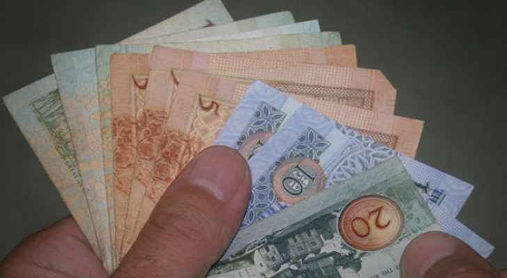 (100) دينار مخالفة من يبيع مركبته