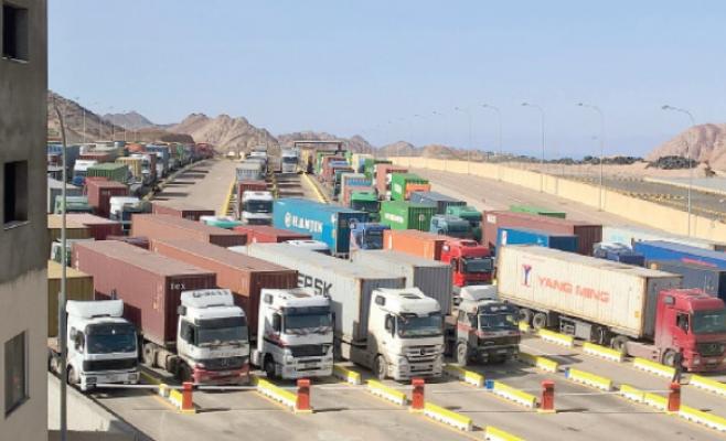 تخفيض رسوم دخول الشاحنات بين الأردن