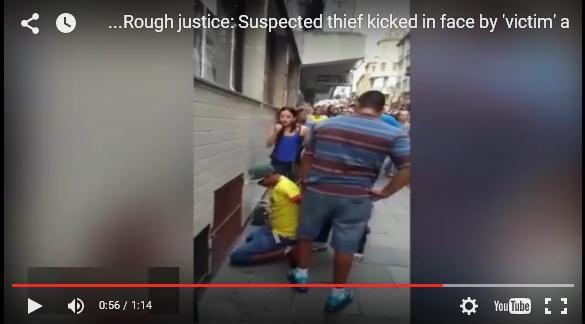 شاهدي كيف أدبت أمرأة لصا حاول