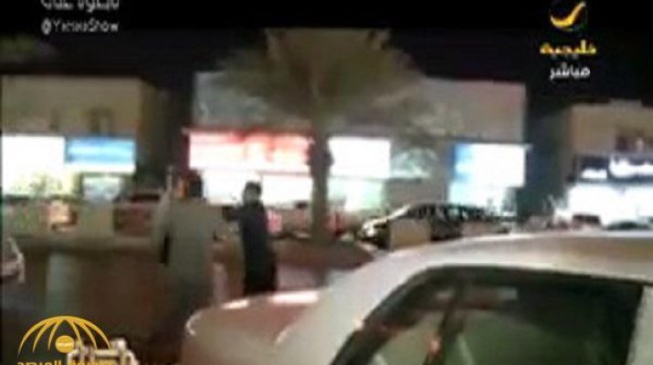 بالفيديو:وافدون يعتدون على مراسل تلفزيوني سعودي