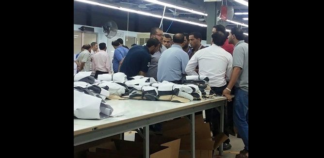 (الصافي للألبسة) يضرب مطالب العاملين عرض