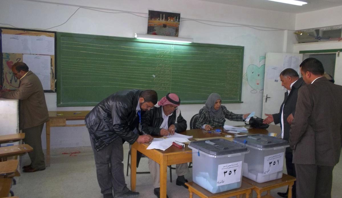 المعلمون: وزير التربية يعيدنا الى مربع