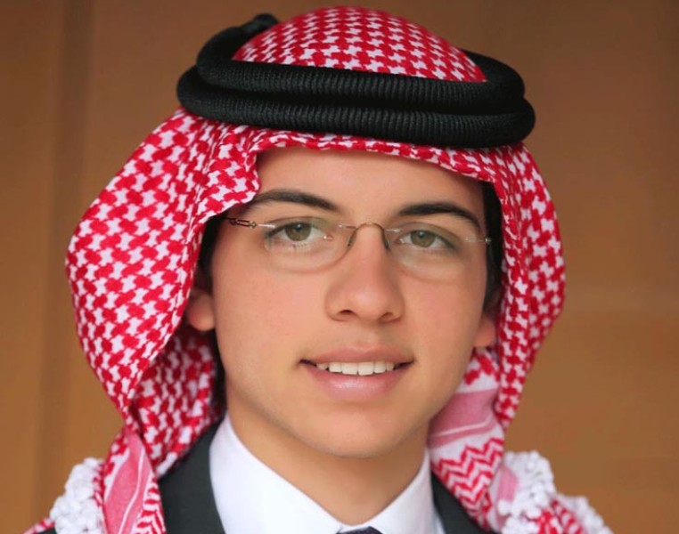 ولي العهد: الشباب ضحايا الإرهاب والتطرف