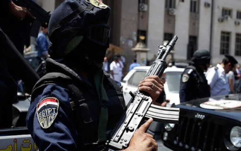 مصر تمدد حالة الطوارئ ثلاثة أشهر