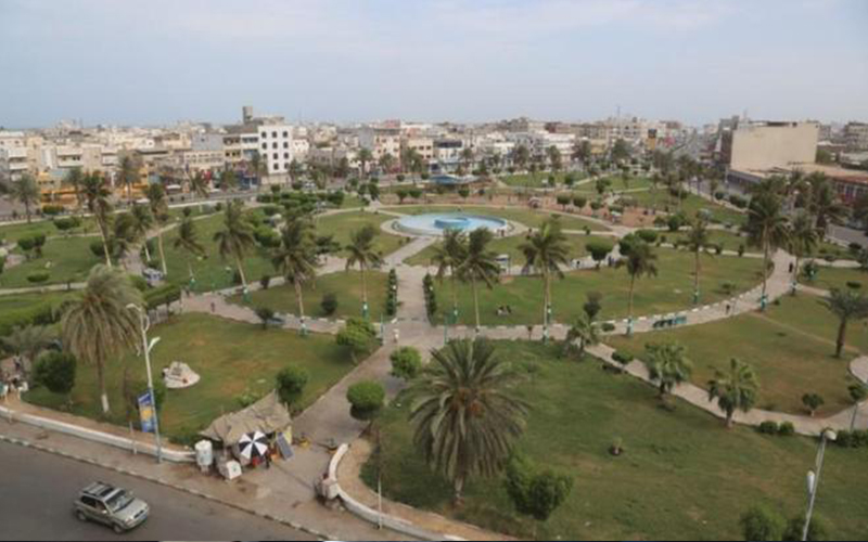 التحالف العربي يسيطر على مدخل مطار