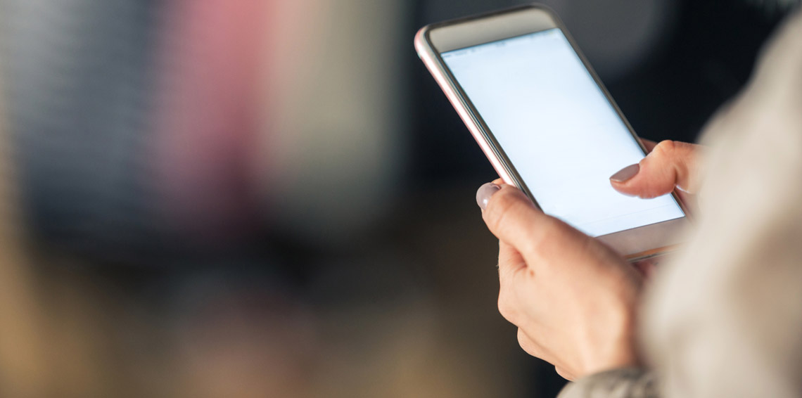 بالصور.. هذا ما حدث لمراهقة استقبلت