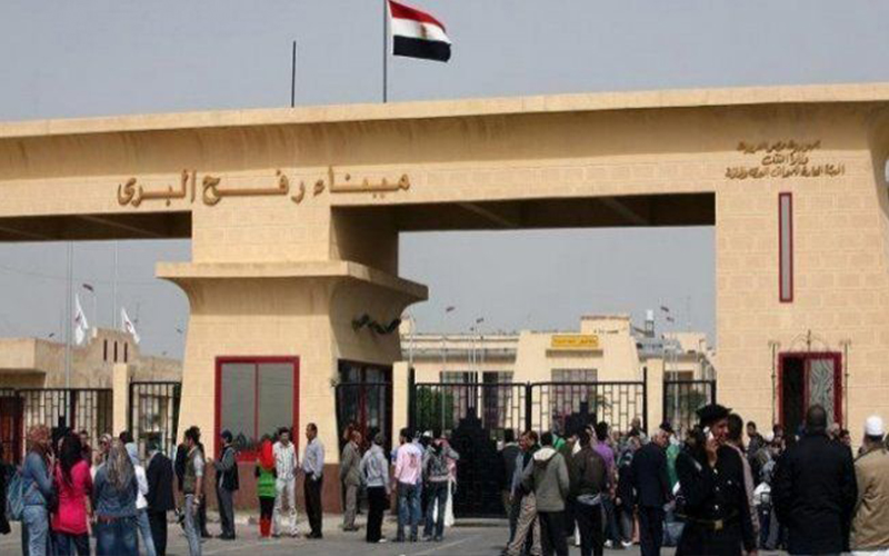 مصر تفتح استثنائيا معبر رفح مع