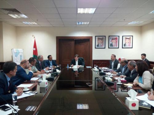 الصحة والاتصالات يطلقا مركز الاتصال الوطني