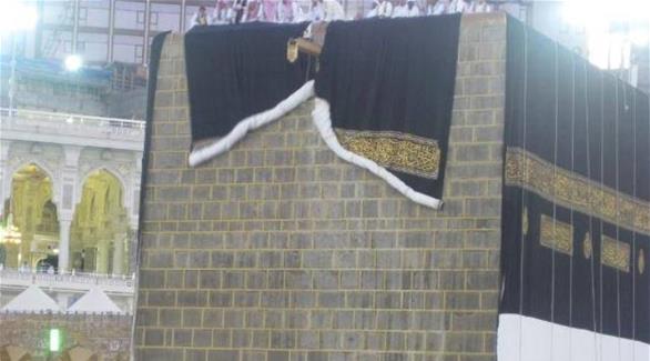 الكعبة ترتدي غدا ثوبها الجديد (فيديو