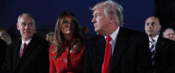 خان أصدقاءه مع زوجاتهم وتفاخر بذلك..