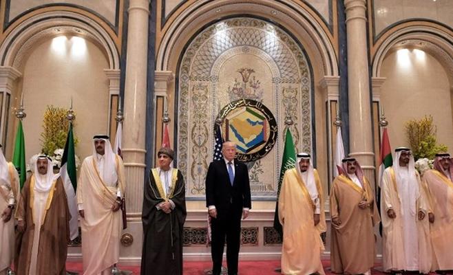 ترامب يفكر بـquotكامب ديفيدquot ثانية لحل