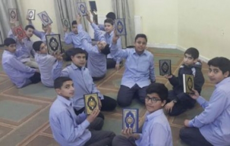 معلمة أردنية تتعهد بتحفيظ القرآن لألف