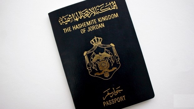 إصدار 15 ألف جواز سفر في