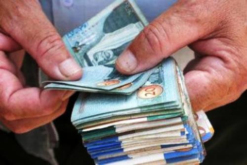 طلب قوي على الدينار مدفوعا بارتفاع
