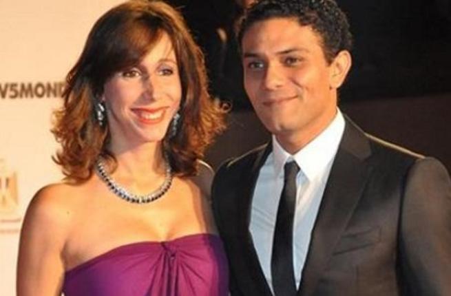 آسر ياسين يهنىء زوجنه بيوم المرأة